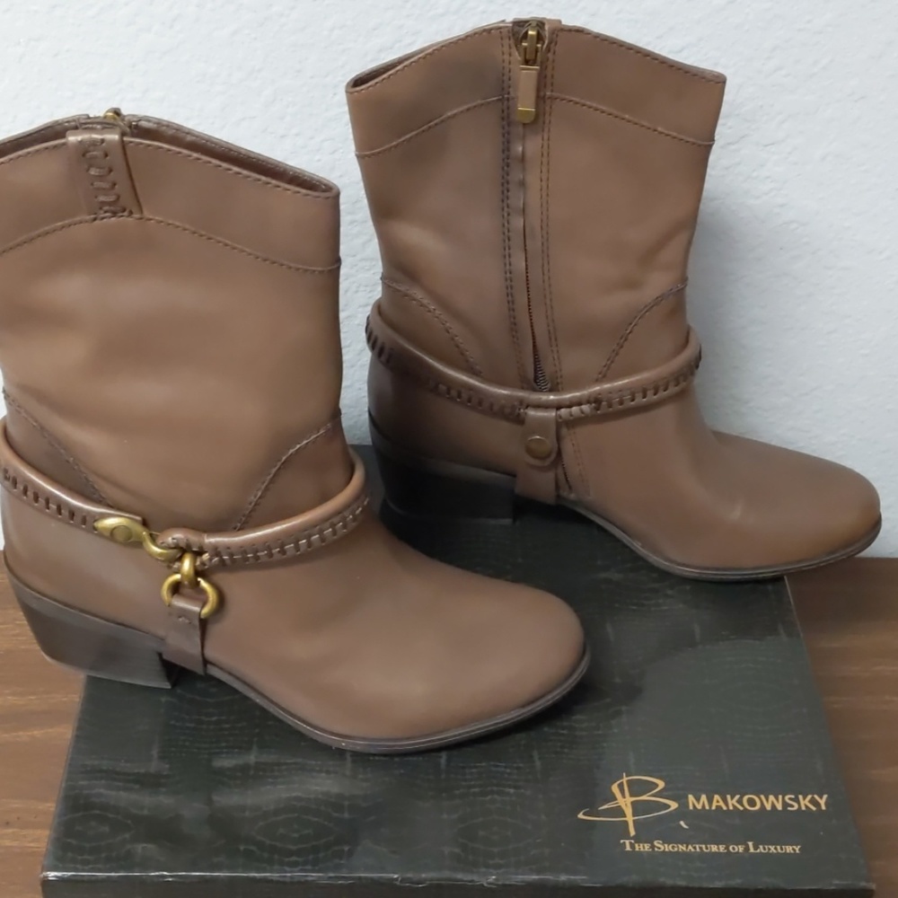 B. Makowsky Dark Brown Leather Harness Biker Boots